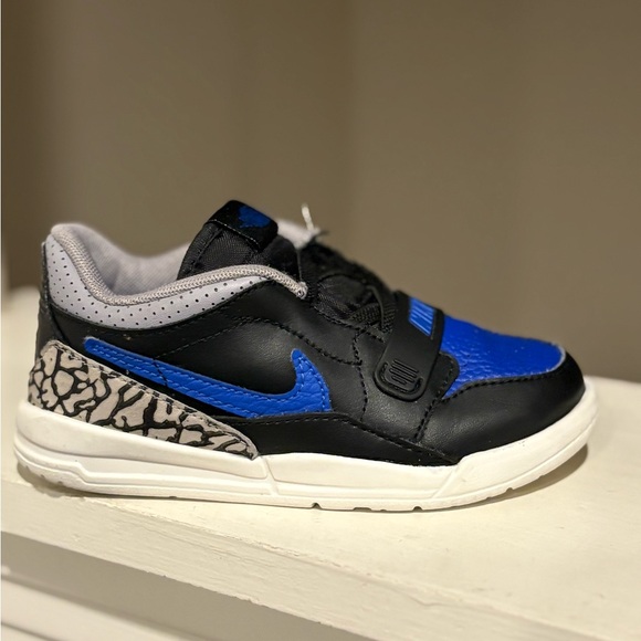 Nike Air Jordan Legacy 312 Low Sneakers Blue Royal Black Toddler Size 9C Shoes - Picture 2 of 10